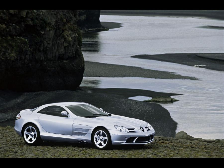  Mercedes-Benz SLR McLaren 2004 года  (фото 150 из 175)